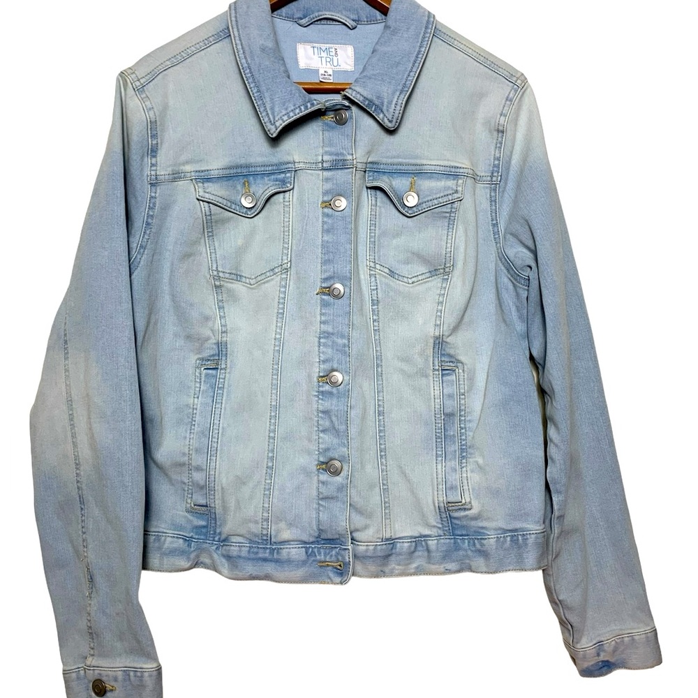 Time and Tru Extra Large Denim Jacket Size 16/18